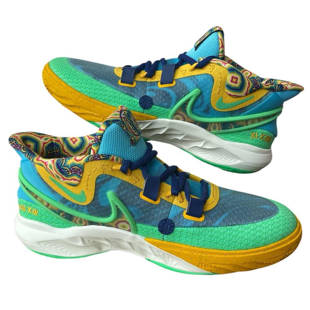 Nike Kyrie 8 Basketball Shoes Kids Youth Size7 Baltic Blue Athletic Sneakers NEW